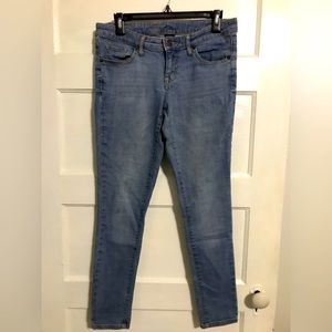 Size 6 Regular Skinny Jeans